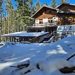 מלון Algara Hut *