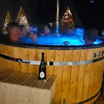 מלון Algara Hut