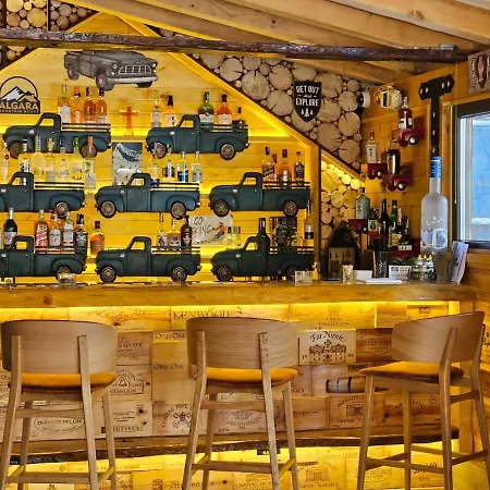 Algara Hut 酒店 *