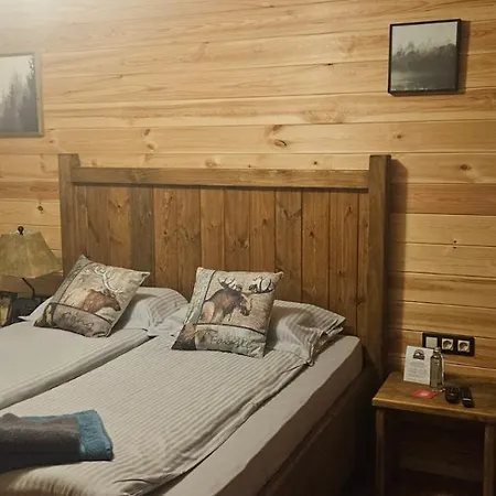 Algara Hut *