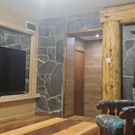 Algara Hut Panichishte