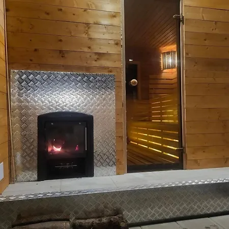 Algara Hut
