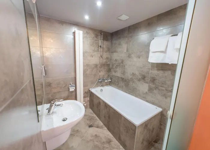 Algara Hut Hotel Panichishte