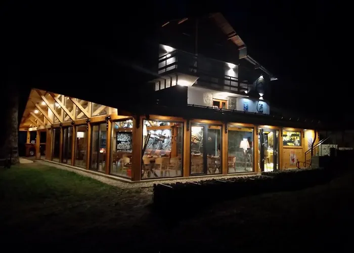 Algara Hut Panichishte