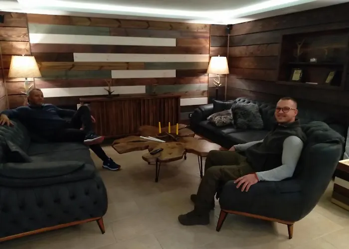 Hotel Algara Hut Panichishte