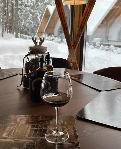 Hotel Algara Hut Panichishte