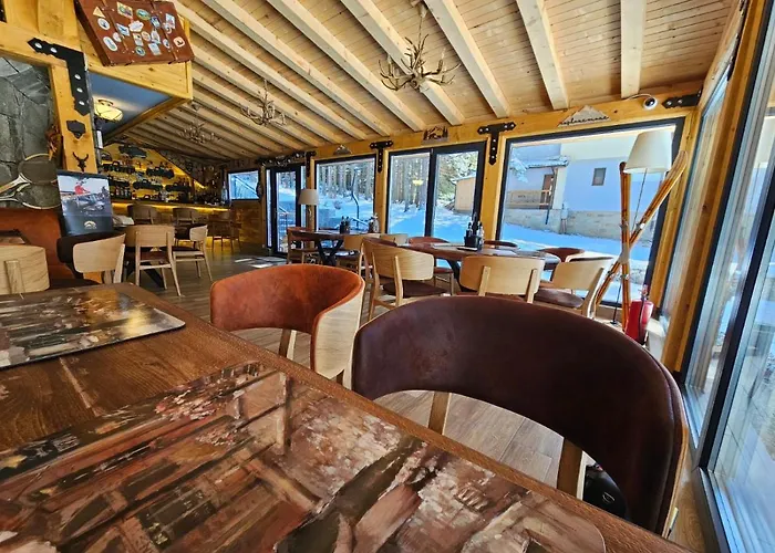 Algara Hut Hotel Panichishte